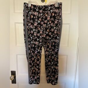White House black market jogger pant like new